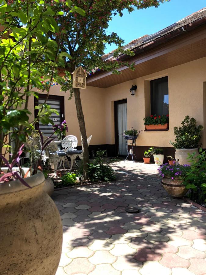 Milla Apartman Szentendre Ngoại thất bức ảnh